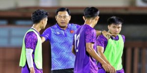 HLV U19 Việt Nam chỉ trích trọng tài trong trận gặp Myanmar